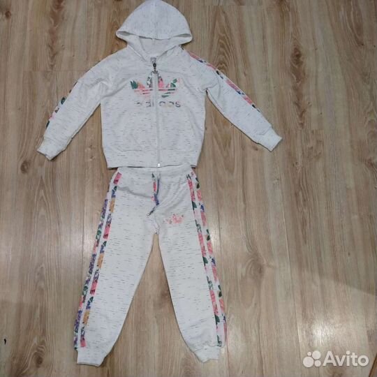 Костюм