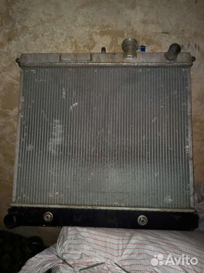 Радиатор Хамер Н3