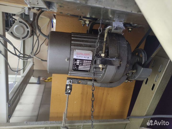 Продается промышленный оверлог, трехнитка