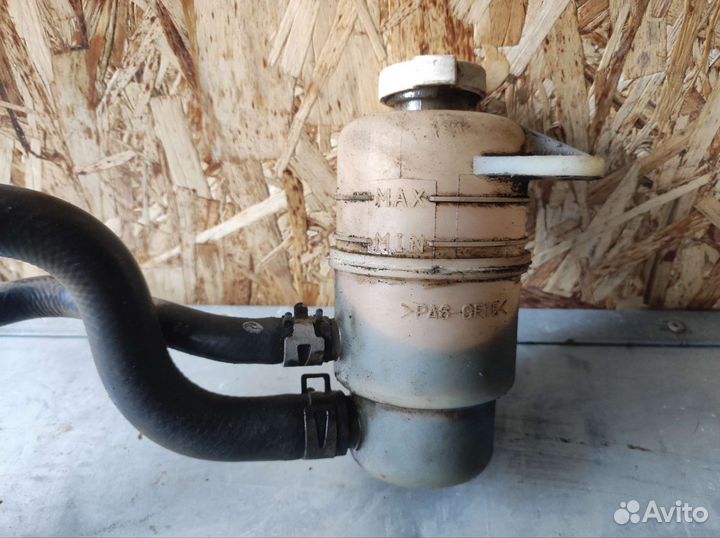 Mitsubishi Legnum бачок гур гидроусилителя руля