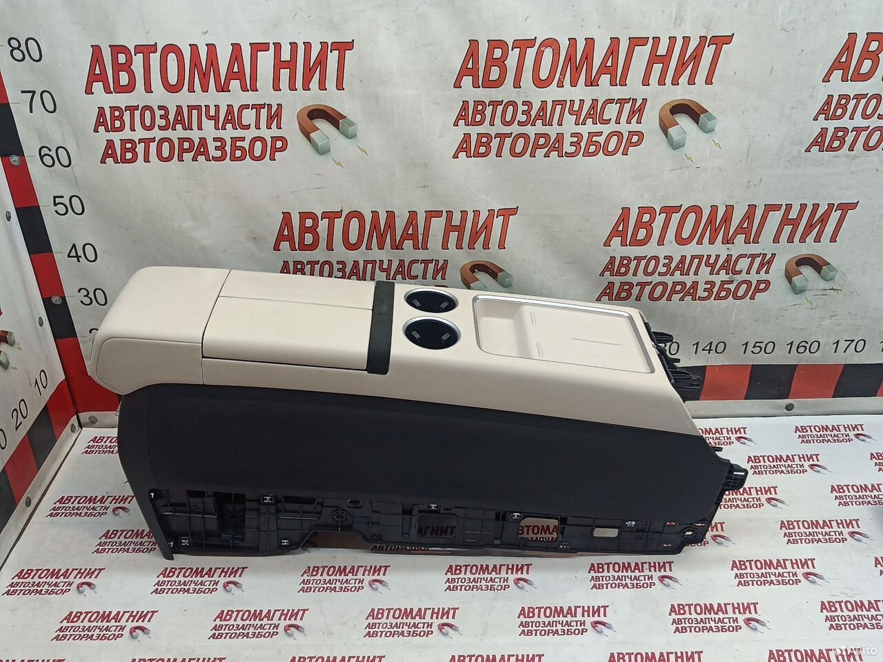 Подлокотник центральная консоль Lixiang L7