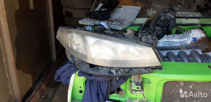 Лагуна 2 фара