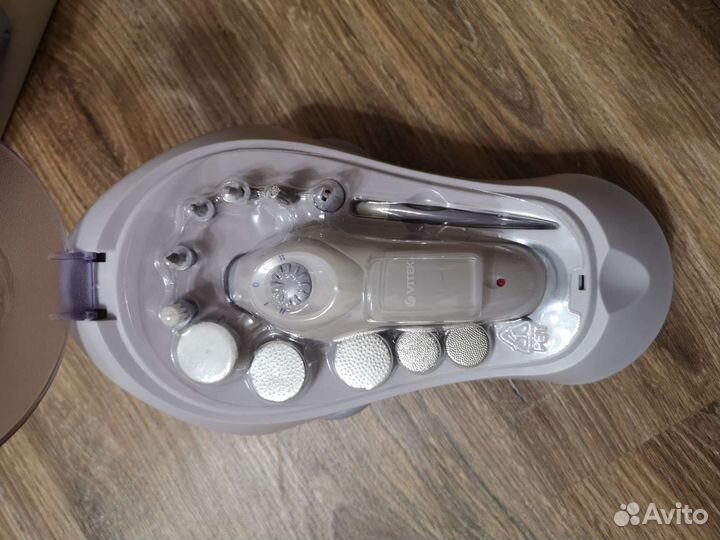 Набор для маникюра и педикюра vitek VT-2201VT