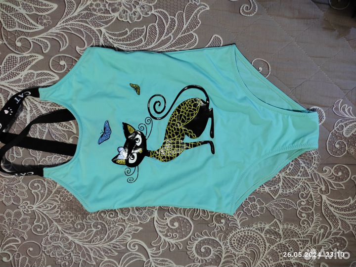 Одежда для девочки пакетом 7-8 лет