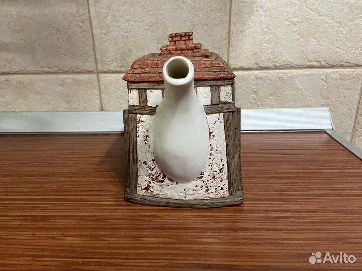 Коллекционный чайник Smugglers Arms