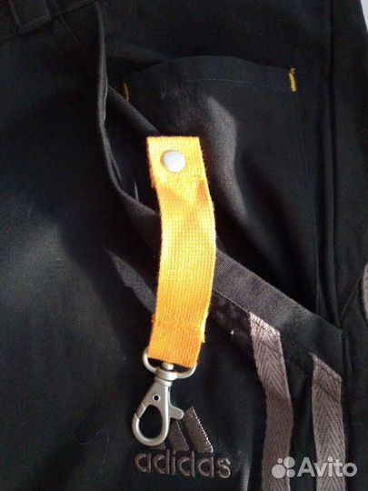 Шорты adidas.разм. M