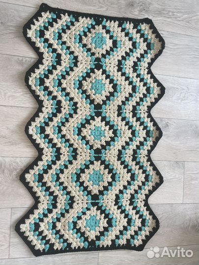 Коврик ручной работы