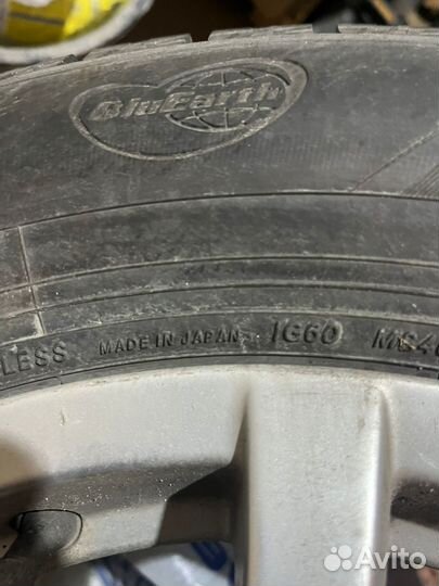 Yokohama Ice Guard IG60 215/65 R16
