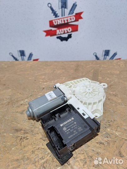 Мотор стеклоподъемника Volkswagen Passat B6 2.0