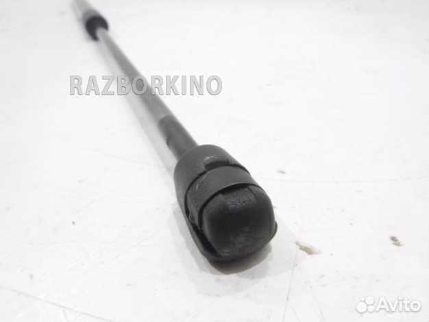 Амортизатор двери багажника