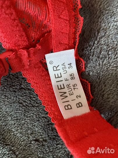 Бюстгальтер