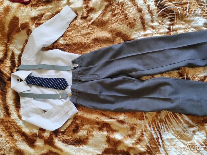 Нарядная одежда на мальчика от 1,5 лет