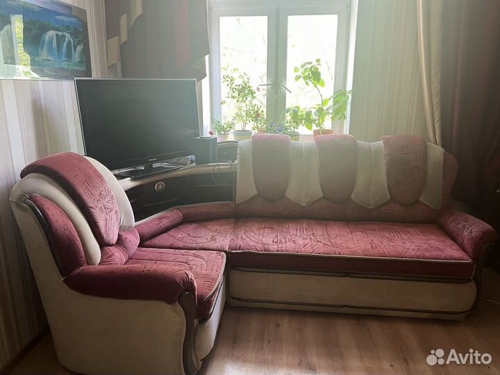 Большой угловой диван раскладной бу