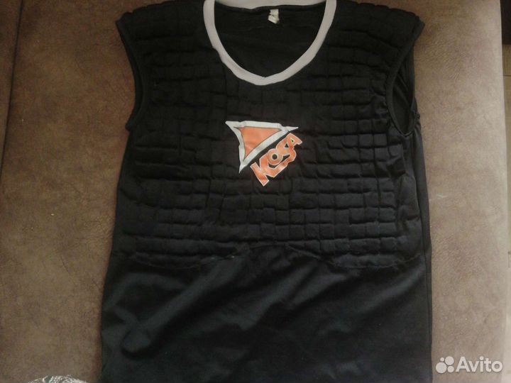 Нагрудник хоккейный вратарский