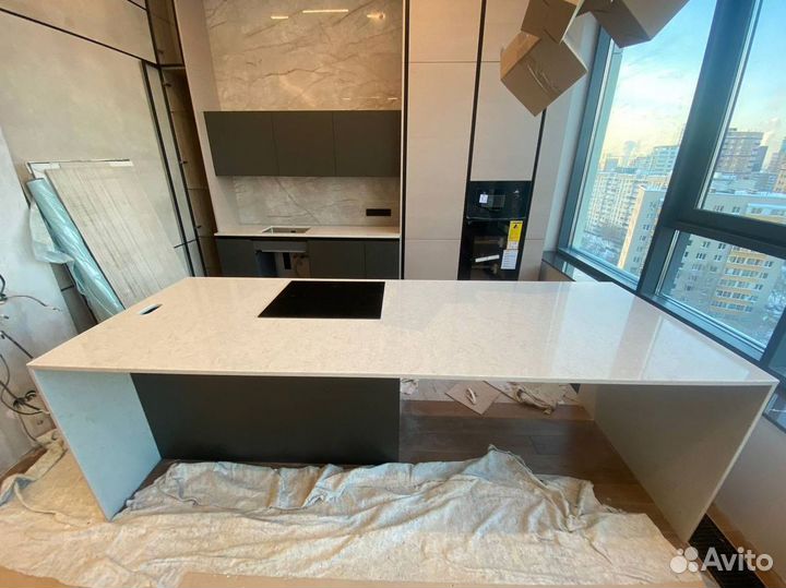 Столешница из литого камня для кухни