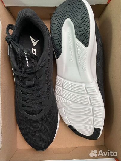 Беговые кроссовки