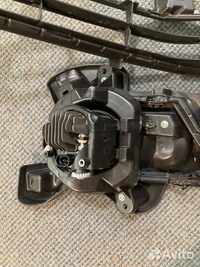 Противотуманные фары LC 200 с решеткой бампера