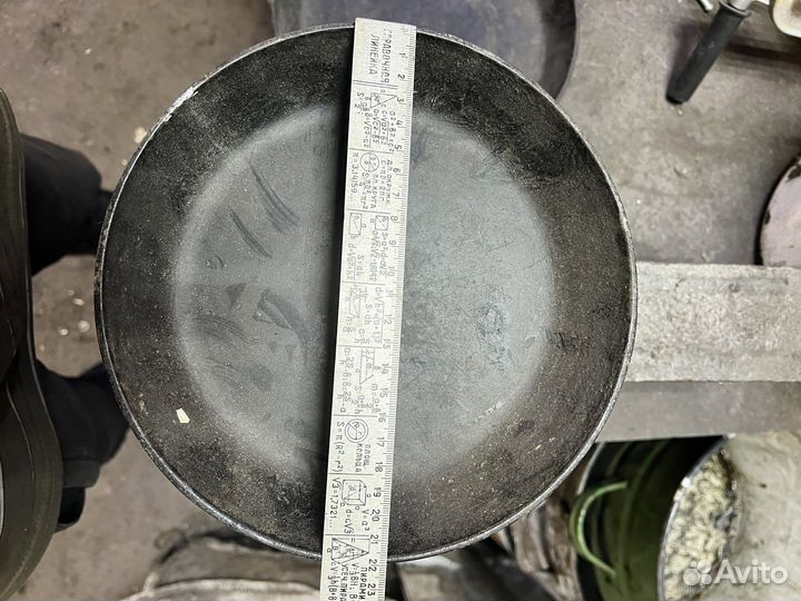 Сковородки чугунный СССР есть еще