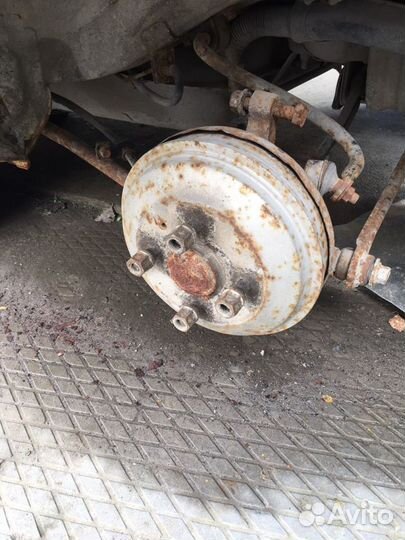 Задний тормозной барабаны хендай акцент