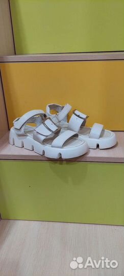 Босоножки для девочки