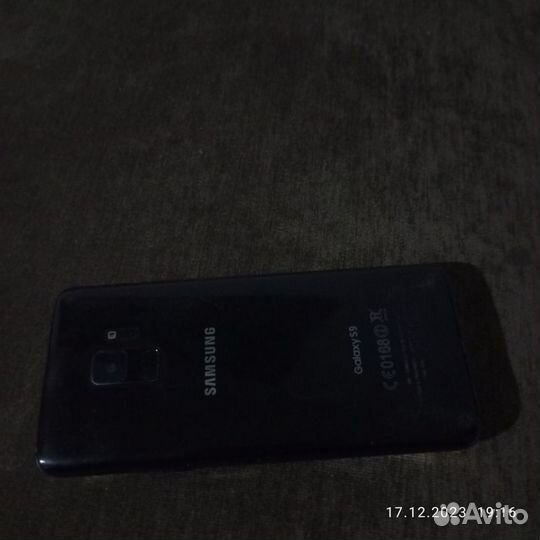 Запчасть для телефона,телефон Samsung s9