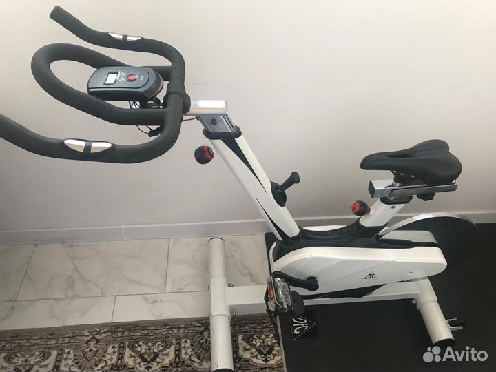 Велотренажер DFC B3308
