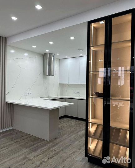 Кухонный гарнитур под потолок