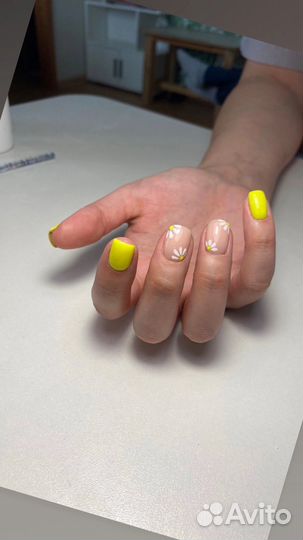 Маникюр и педикюр