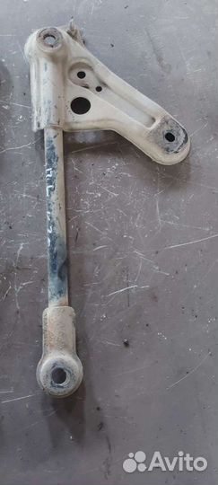 Рычаг передний Nissan Skyline v35