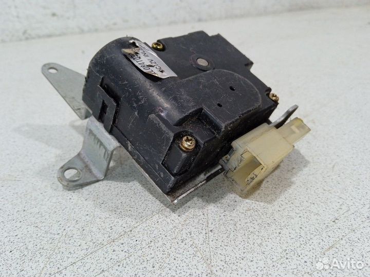 Моторчик заслонки печки