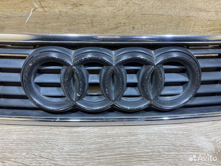 Решетка радиатора Audi A4 B5 Арт. 130413
