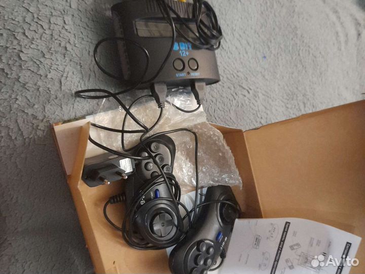 Портативная игровая приставка Дэнди