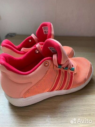 Кроссовки adidas