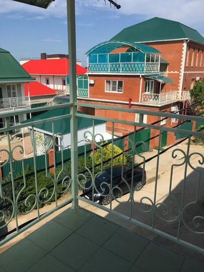 Дом 797,8 м² на участке 3 сот.