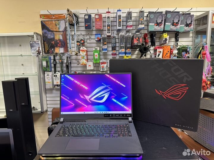 ROG Strix G713RW Ryzen 9/16gb DDR5/RTX3070Ti/ 1TB