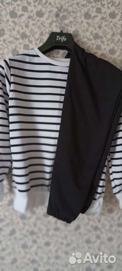 Спортивный костюм для девочки новый(42-44р)