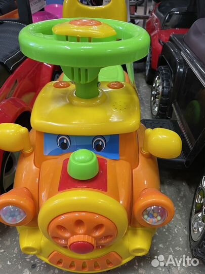Машинка каталка толокар