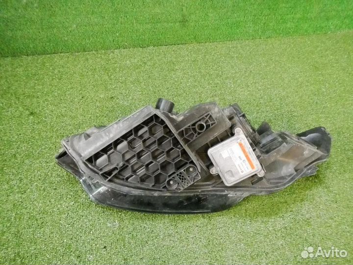 Фара правая Land Rover Discovery Sport