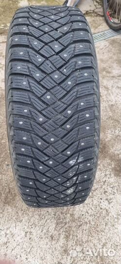 Goodyear Ultra Grip Ice Arctic 2 SUV 225/60 R17 103T