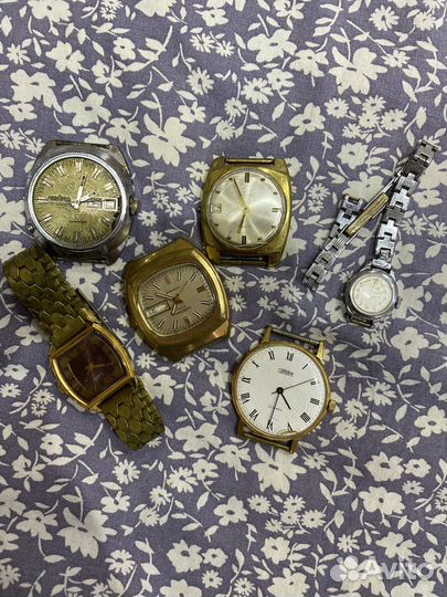 Часы советских времен