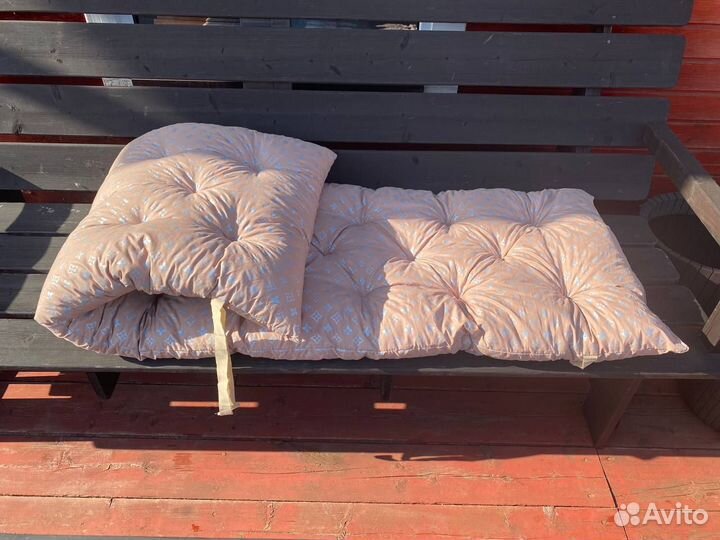 Подушки для садовой и уличной мебели в наличии