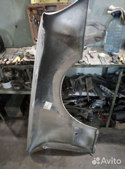 Mercedes е 210 передние крылья