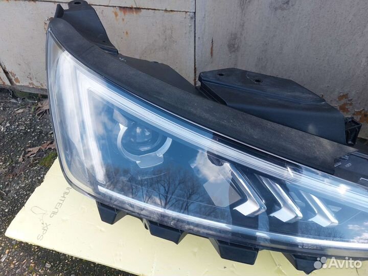 Фара LED Hyundai Elantra AD