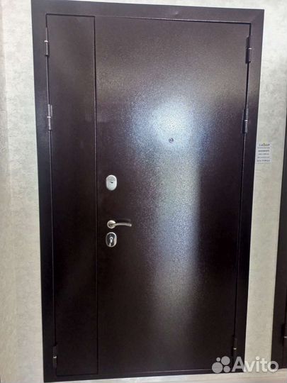 Дверь входная металлическая новая