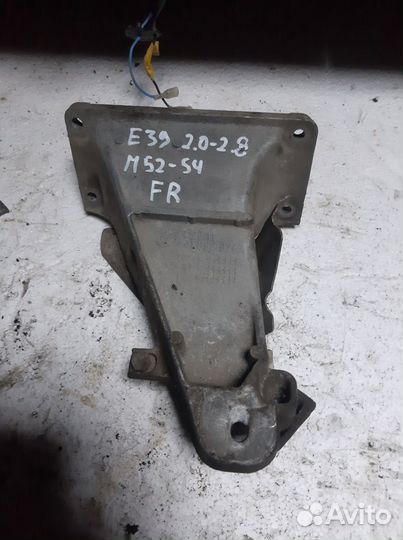 Опора двигателя правая бмв Е39 М52 М54