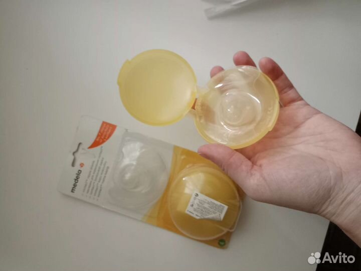 Накладки на грудь medela размер L