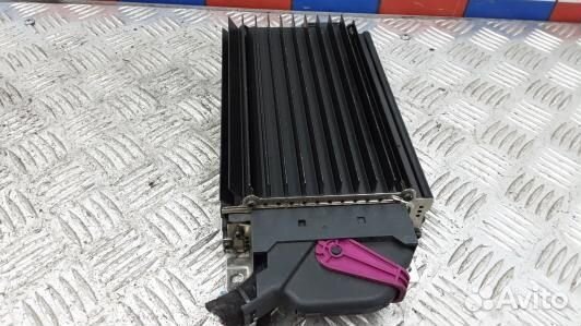 Усилитель музыки audi A8 D3 (1BS08XL01)