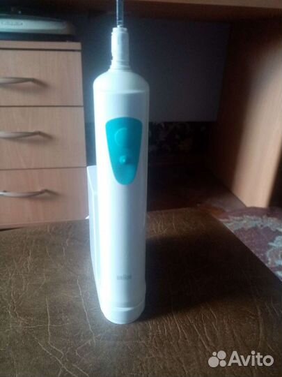 Зубная щетка Braun