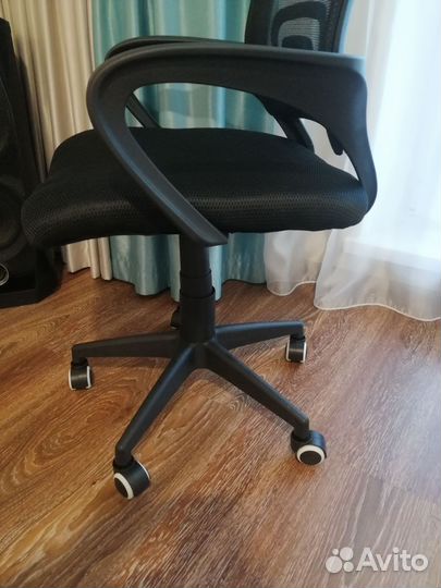 Компьютерное кресло