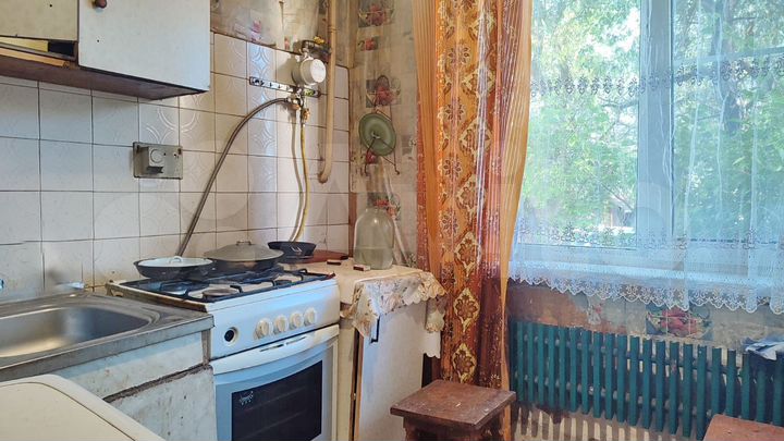 3-к. квартира, 50 м², 1/5 эт.